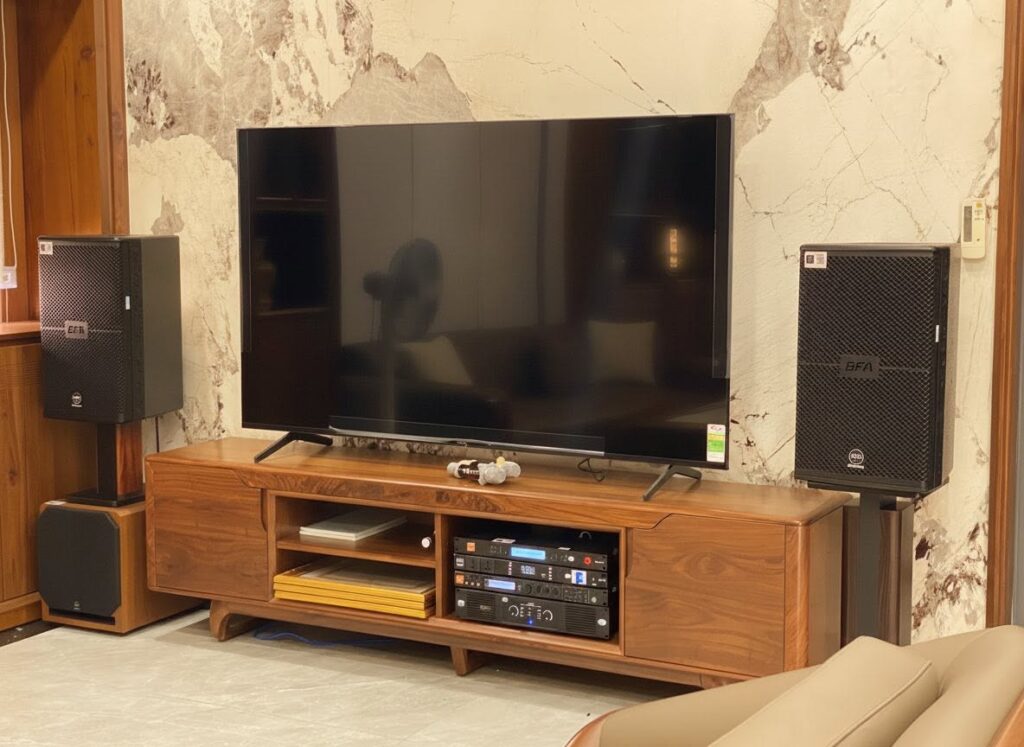 dự án dàn karaoke gia đình đã làm